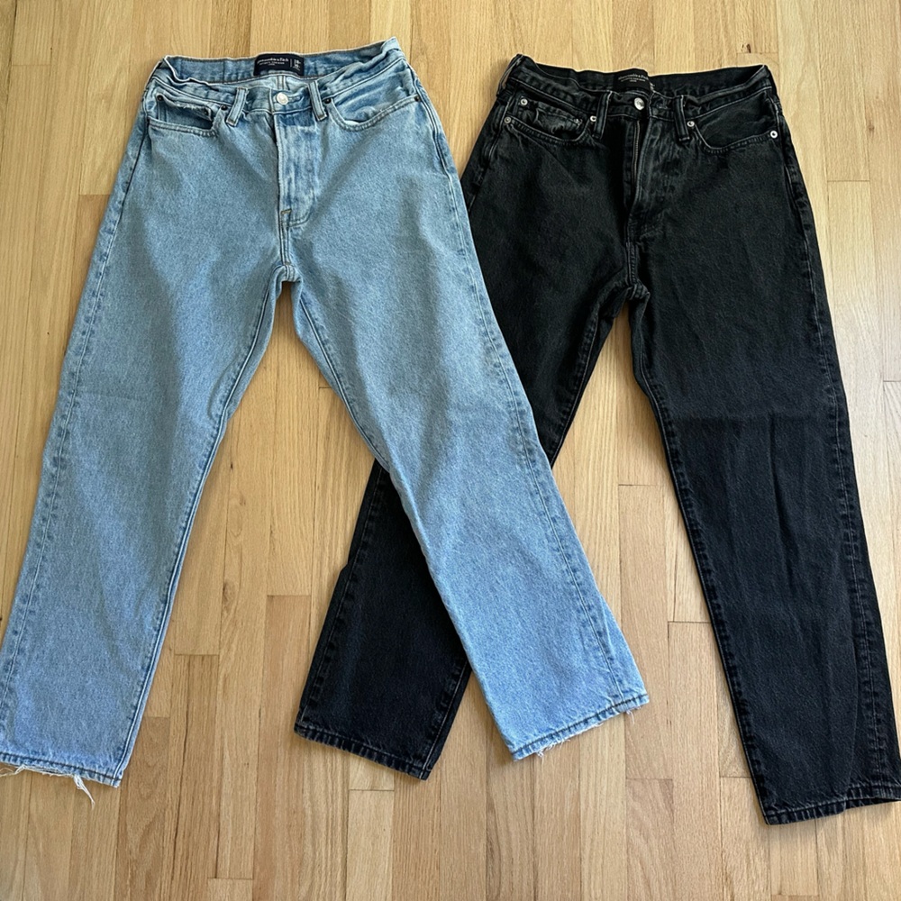 2 Pair Men’s Abercrombie & Fitch Loose Jeans - 28x30